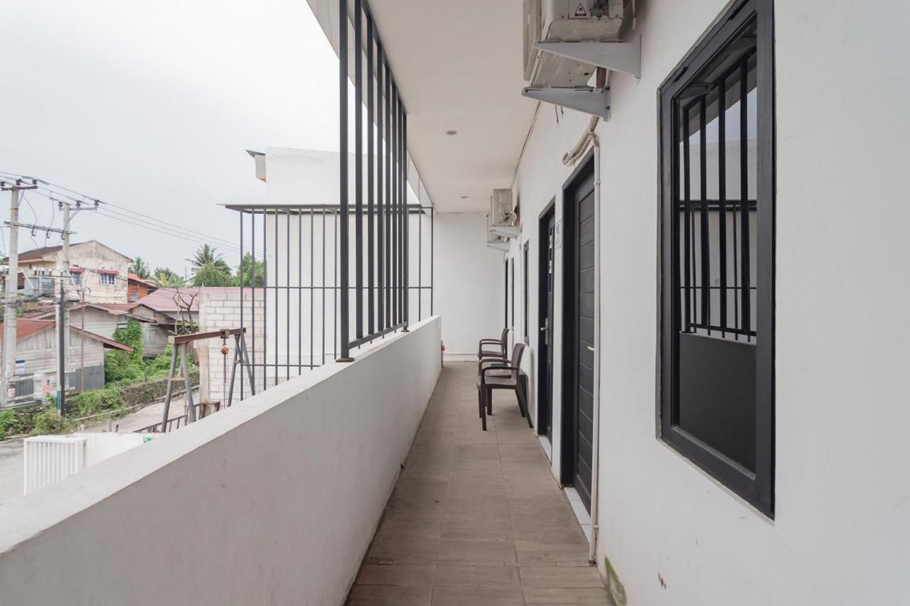 RedDoorz At Sani Guest House Balikpapan  Exterior foto