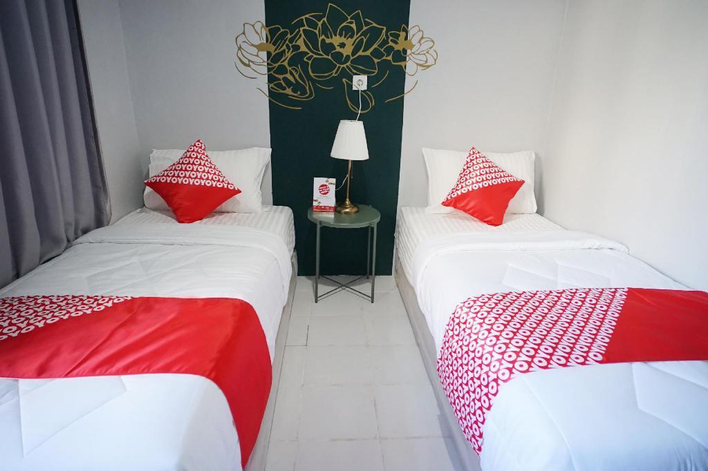 RedDoorz At Sani Guest House Balikpapan  Exterior foto